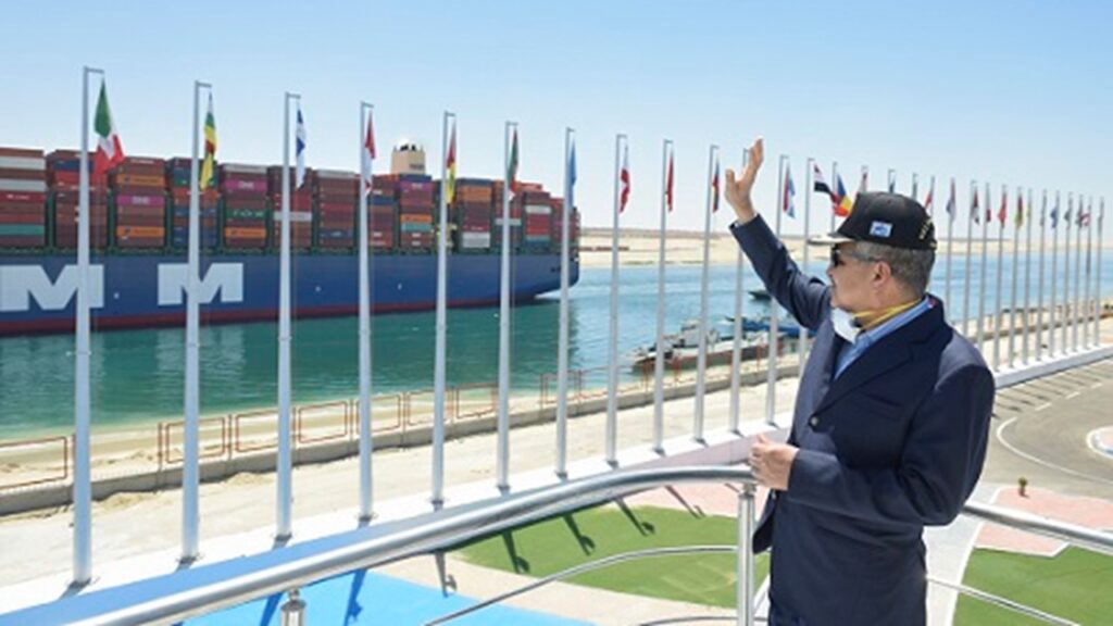 スエズ運河、交通量の新記録を樹立