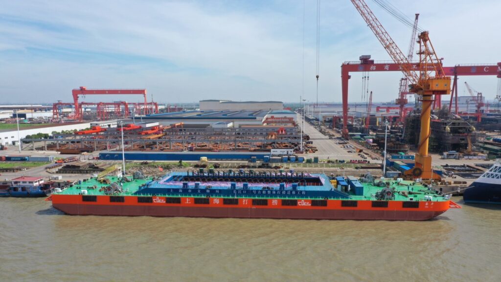 中国の沈没船「長江口二号」引揚げ台船が完成、引揚想定重量1万トン