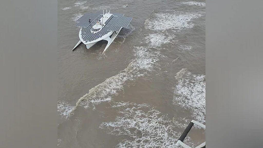 大阪・関西万博のスペシャルサポーター「ポリマ号」がインドで火災、漂流