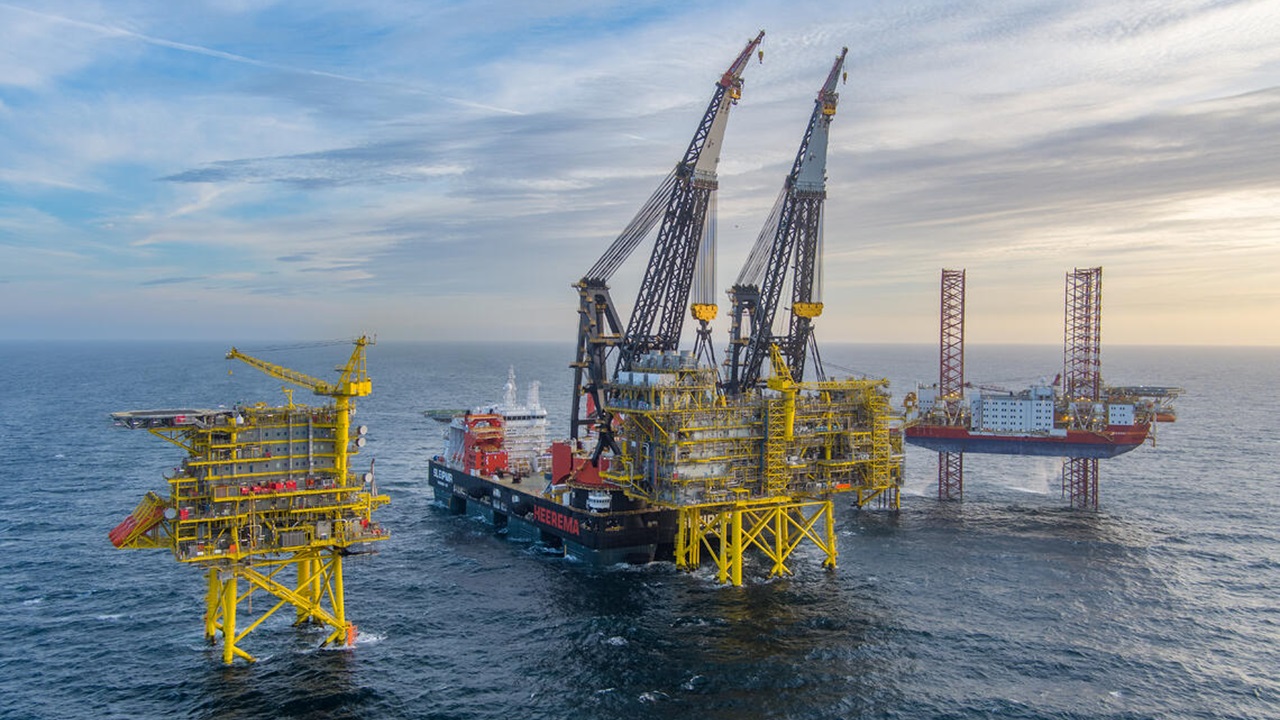 【世界記録】Sleipnirが17,000トンを吊り上げて記録更新