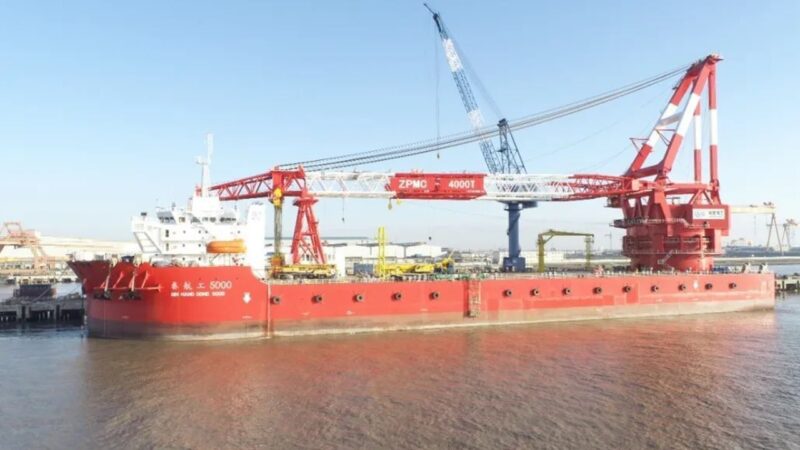 中国で洋上風力向け4千トン吊りクレーン船「秦航工5000」が完成