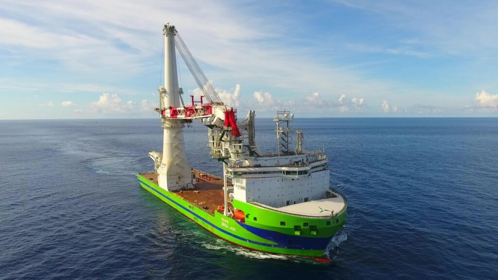 4,000トン吊りクレーン船「Green Jade」ついに完成
