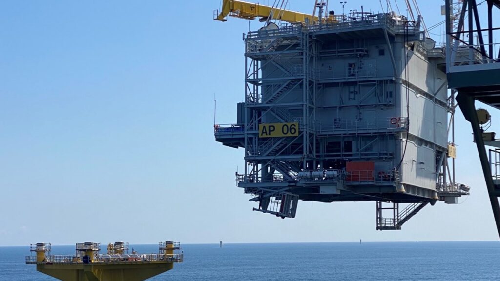 「South Fork Wind」で米国内製造の洋上変電所設置