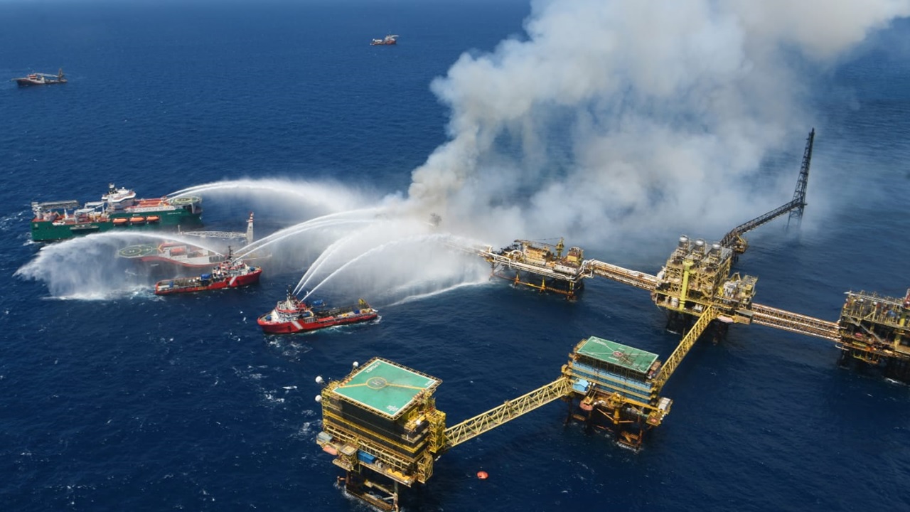 メキシコ湾の石油プラットフォームで起きた火災により2人死亡