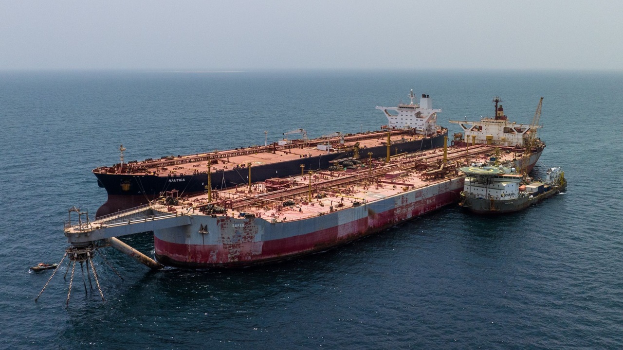 国連主導によるイエメン沖のFSO「Safer」原油抜き取り開始