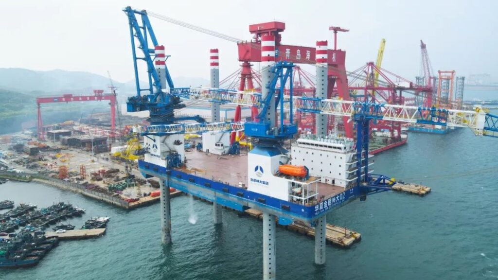 1,200トン吊りSEP船「华夏金租神大02」完成・引き渡し