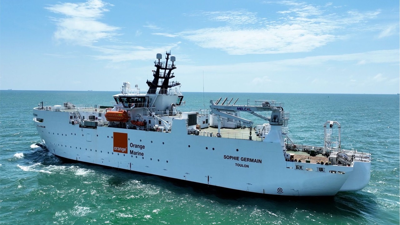 スリランカの造船所でケーブル敷設船建造、日本との意外な繋がり