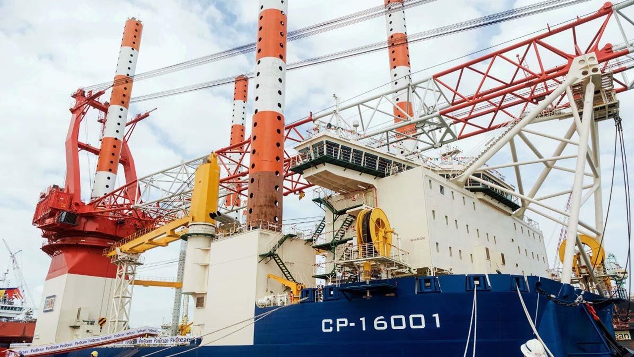 1,600トン吊りSEP船「CP-16001」完成・引き渡し