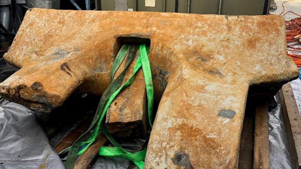 バルト海の損傷したパイプライン近くでアンカー回収