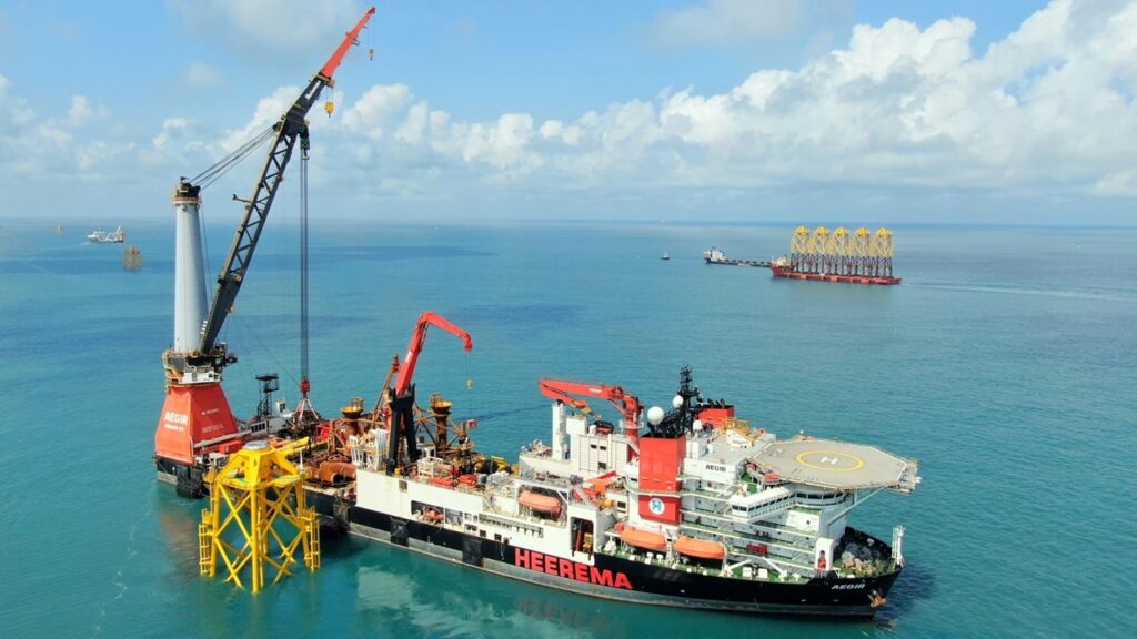 Huismanが「Aegir」のクレーンをアップグレード