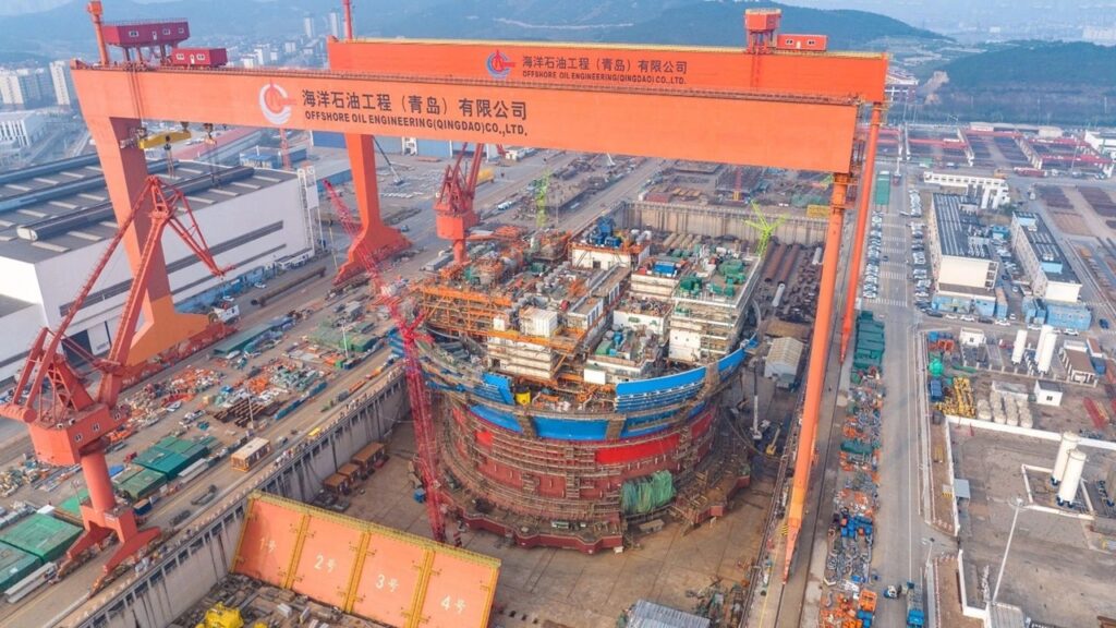 直径約90m、円筒形FPSO「海洋石油122」本体部分が完成