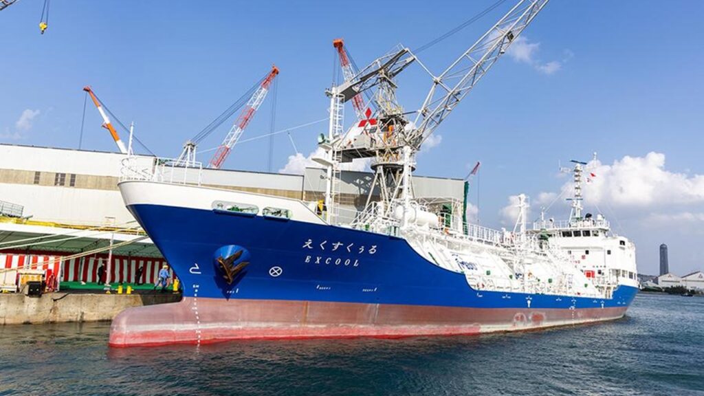 二酸化炭素を運ぶ実証試験船「えくすくぅる」完成