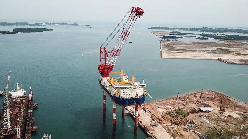 五洋建設が設備投資に年間約300億円、大型クレーン船建造計画も