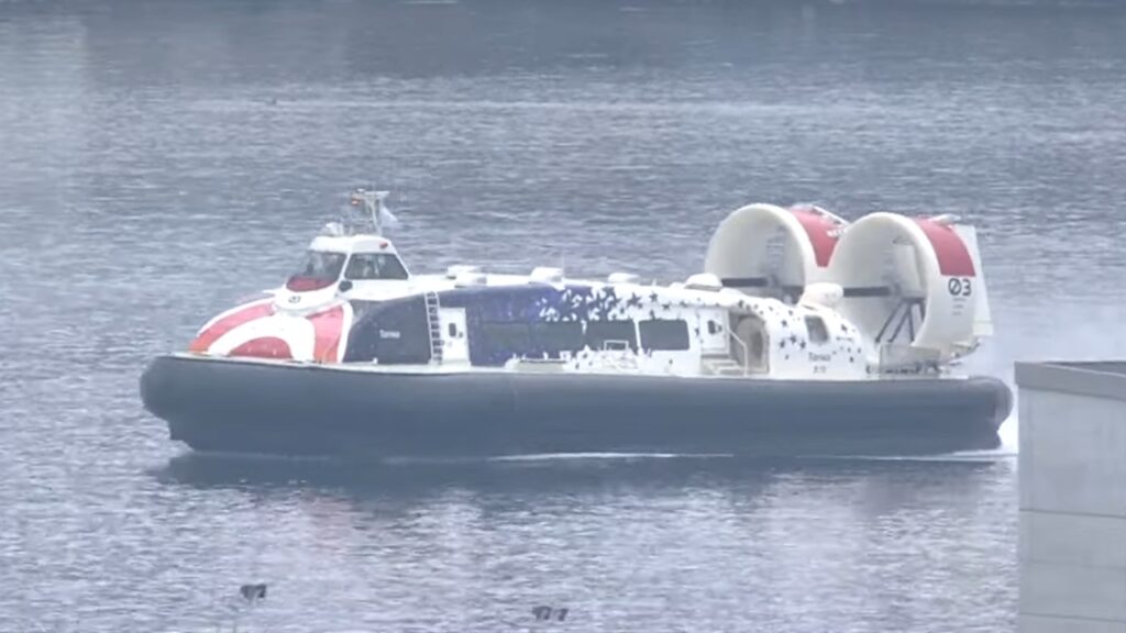 大分ホーバークラフト3番船「Tanso」無事に大分到着