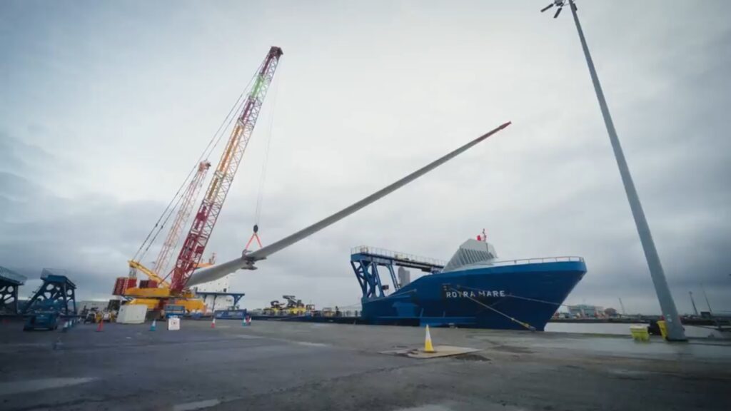 シーメンス・ガメサが「Moray West」向けブレード運搬開始