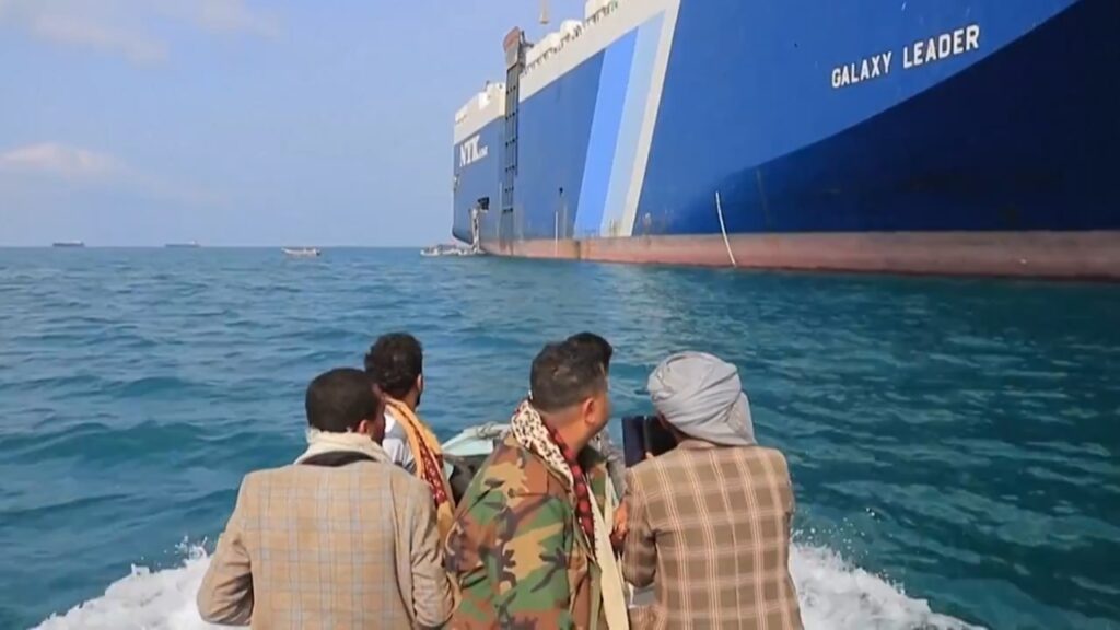 フーシ派が拿捕した「GALAXY LEADER」を観光客に開放