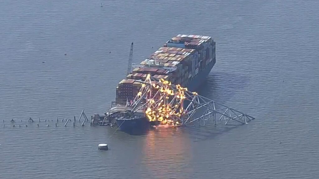 米ボルティモアの橋崩落事故、爆破による橋桁の精密切断実施