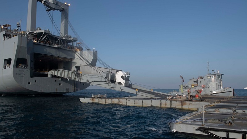 ガザの仮設浮桟橋が荒天により一部破損、修理に1週間