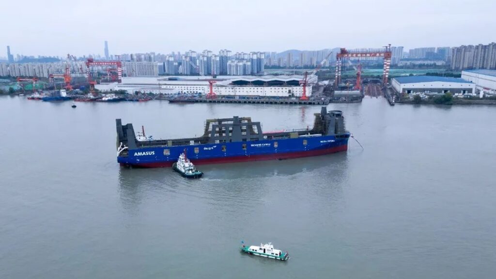 次世代洋上風力タービン輸送船「ROTRA FUTURA」進水